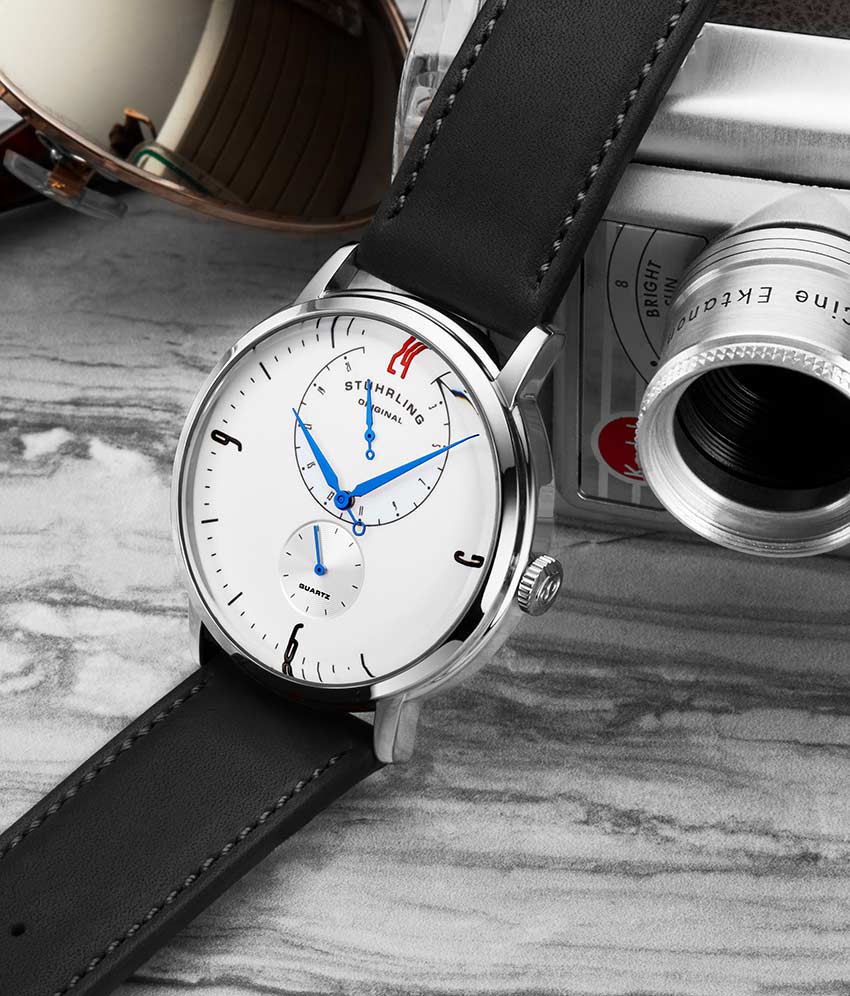 White Dial / Silver Case / Black Band