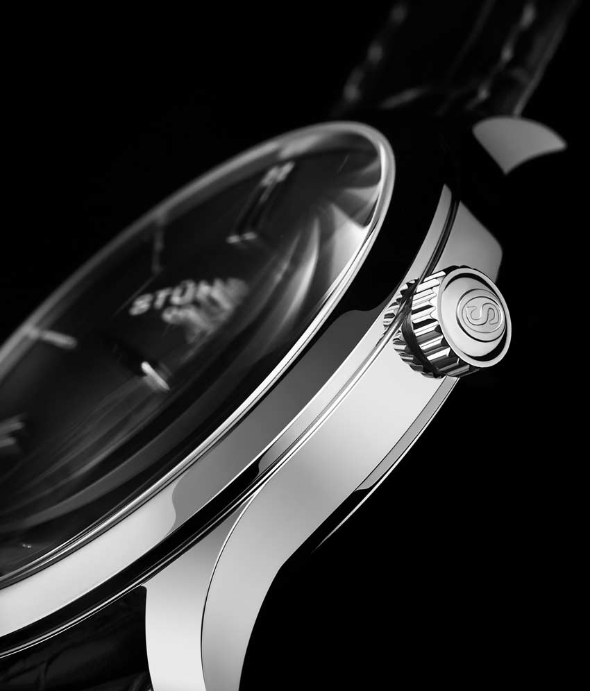 Black Dial / Silver Case / Black Band