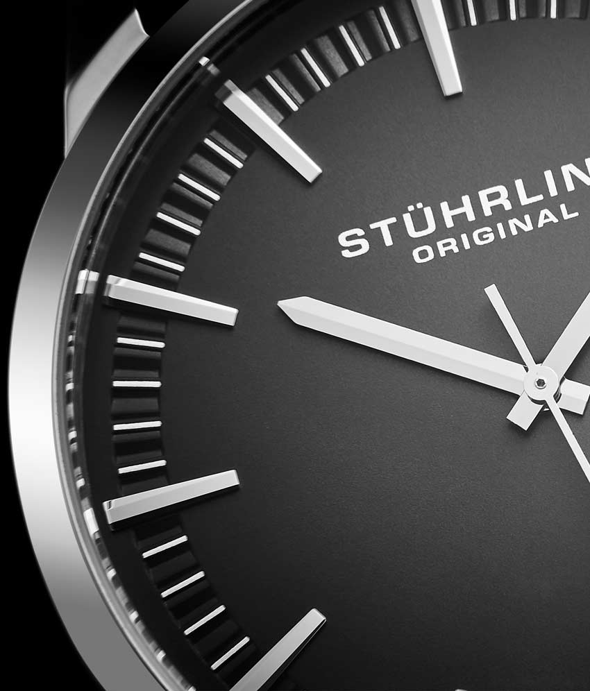 Grey Dial / Silver Case / Black Band