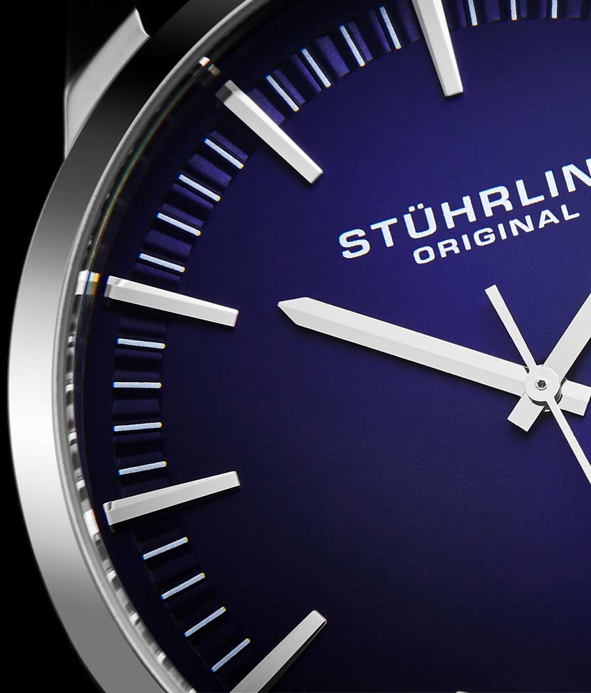 Blue Dial / Silver Case / Black Band
