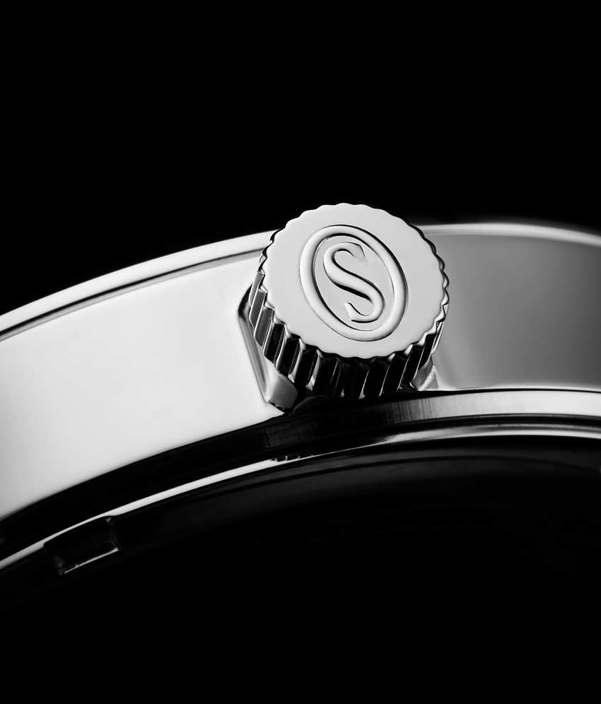 Blue Dial / Silver Case / Black Band