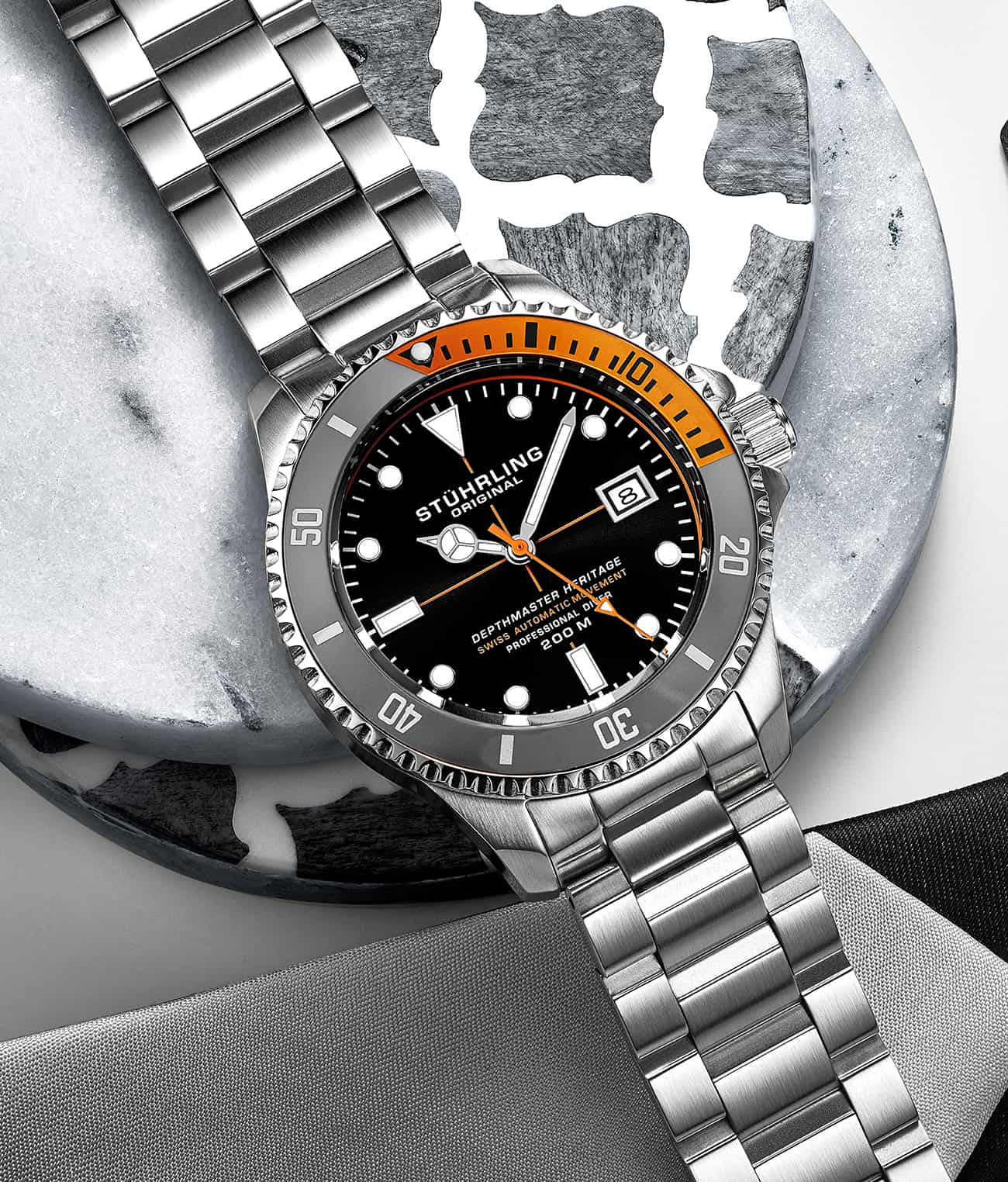 Black Dial / Silver Case / Silver Band